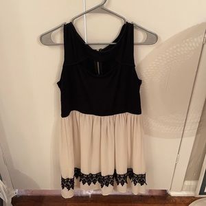 Floral black and off white dress. Size Lg